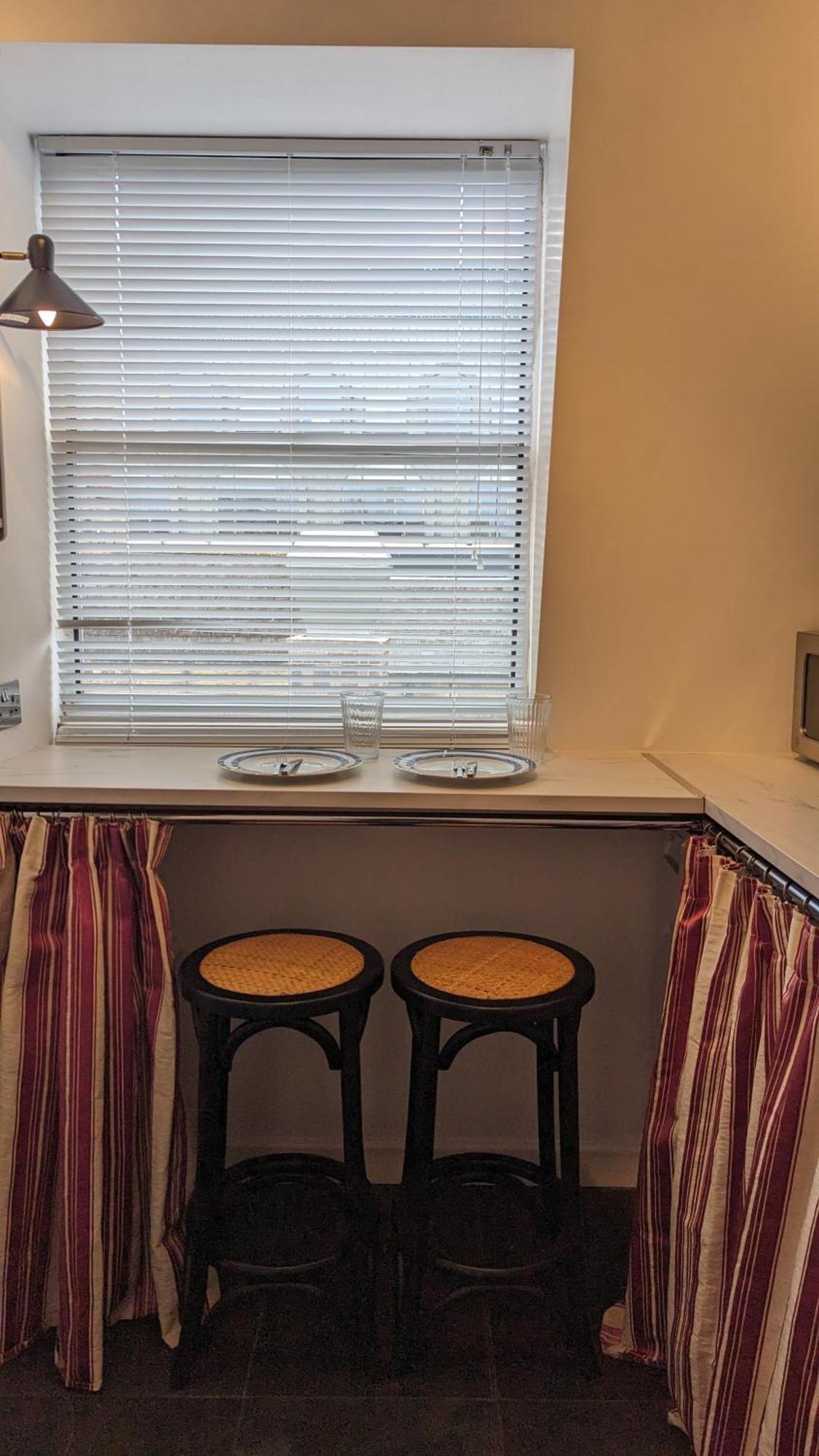 Charming & Quaint Old Compton Apartamento - Quiet Guests Only Allowed, No Parties Allowed, Over 25 Years Old Or Families Londres Extérieur photo