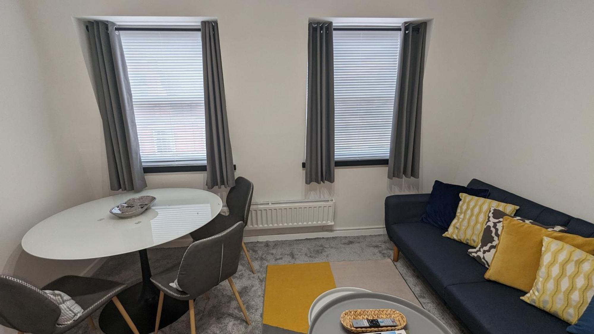 Charming & Quaint Old Compton Apartamento - Quiet Guests Only Allowed, No Parties Allowed, Over 25 Years Old Or Families Londres Extérieur photo
