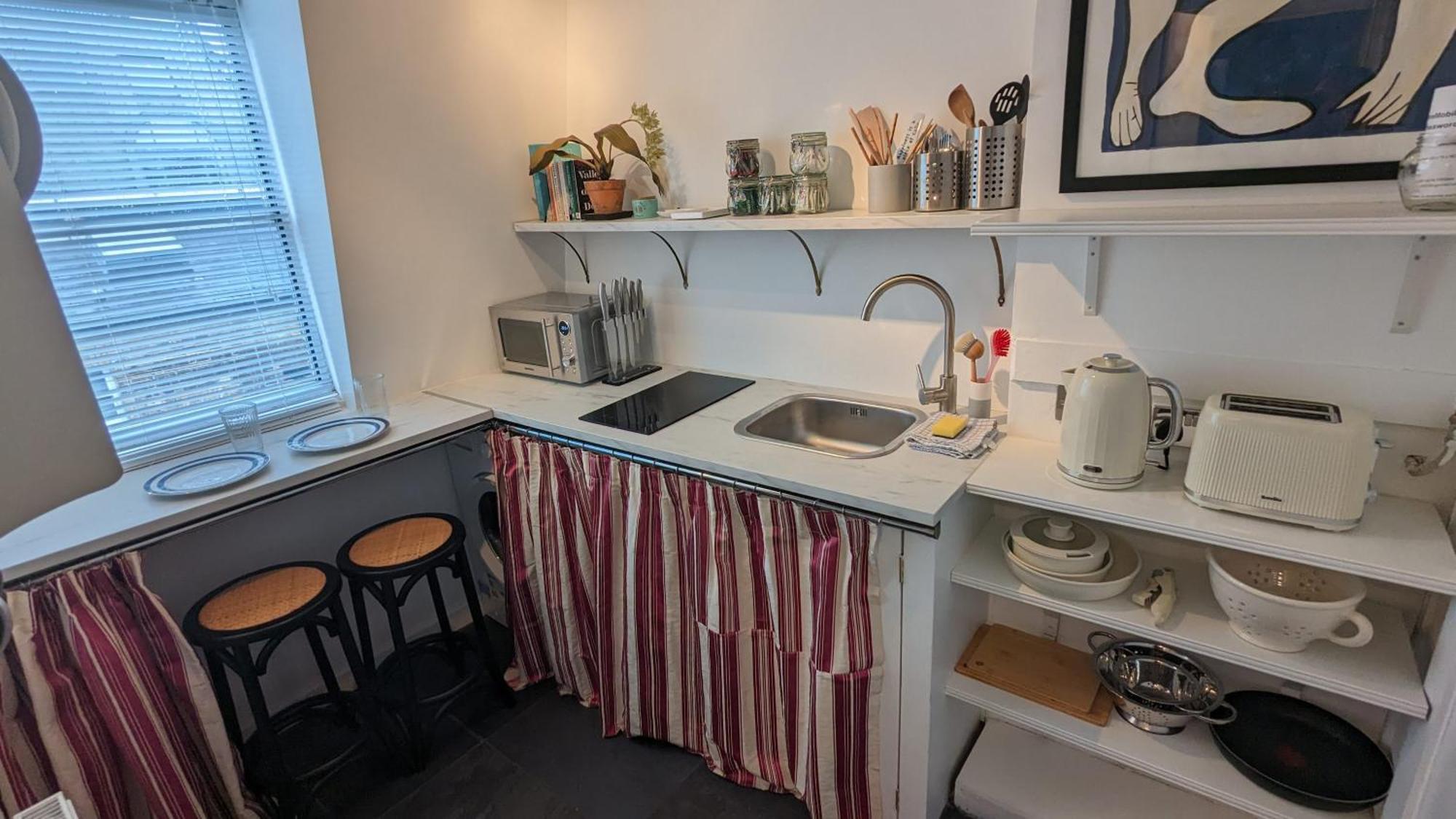 Charming & Quaint Old Compton Apartamento - Quiet Guests Only Allowed, No Parties Allowed, Over 25 Years Old Or Families Londres Extérieur photo